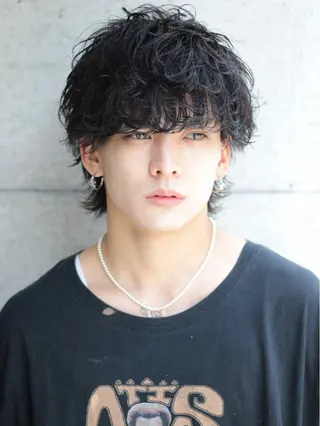 ミディアム パーマ ヘアアレンジ メンズ 🔥ニュアンス フェザー小林海斗🔥のヘアスタイル