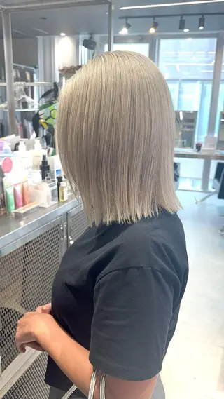 ショート カラー みな .share天王寺のヘアスタイル