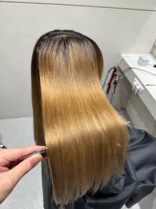 ロング パーマ 美髪矯正/縮毛矯正 ブリーチ矯正のヘアスタイル