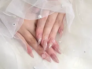 ネイル ワンホン韓国ちゅるん ネイル✨🎀AMIのネイルデザイン
