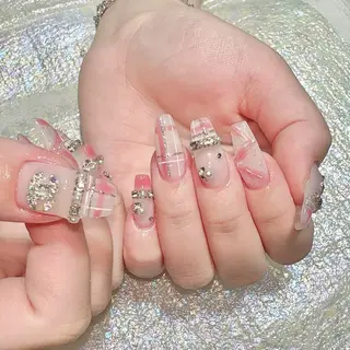 ネイル Queens 榊 まおのネイルデザイン