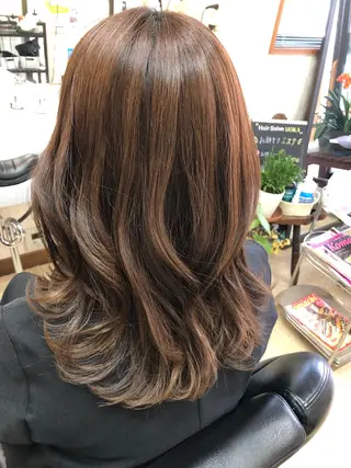 セミロング 石塚 浩のヘアスタイル