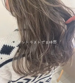 セミロング カラー レイヤーカット/ ハイライト 千咲季のヘアスタイル