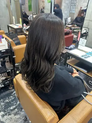 ロング 保井 実奈美のヘアスタイル