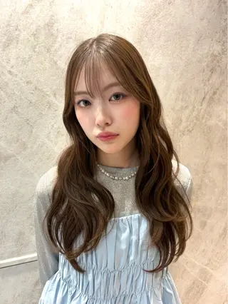 セミロング カラー 柔らかい縮毛矯正 Yu🫧銀座🩶のヘアスタイル