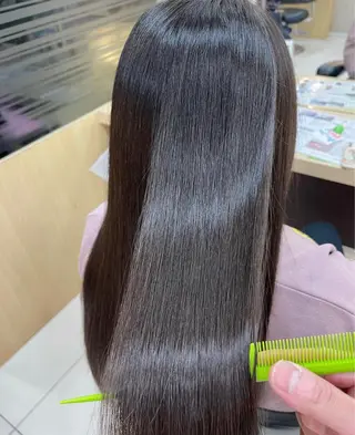 ロング 田谷 夏生のヘアスタイル