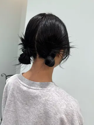 ミディアム 中川 茜里のヘアスタイル