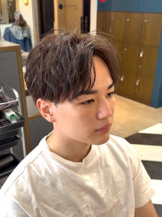 ミディアム カラー パーマ ヘアアレンジ メンズ 伊藤 陸のヘアスタイル