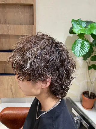 ミディアム パーマ メンズ メンズパーマ特化🏆 宮崎健人✨️のヘアスタイル