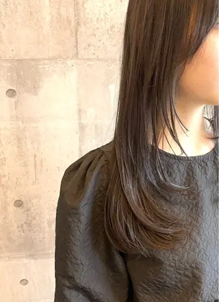 セミロング いけだ さやかのヘアスタイル