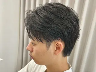 ショート センターパート 韓国ヘア・綾也のヘアスタイル