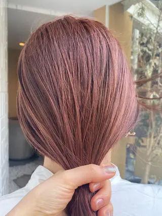 カラー 横川 みづきのヘアスタイル