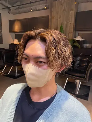 カラー パーマ メンズ 🎨デザイン🥇 美髪・艶髪 日暮千敬のヘアスタイル