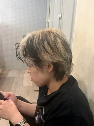 ショート カラー 盛れるレイヤー× ウルフMari🪽のヘアスタイル