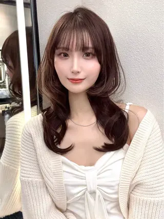 セミロング 透明感カラー/ ベージュ/設樂彩乃のヘアスタイル