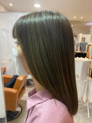 カラー 岡垣 幸汰のヘアスタイル