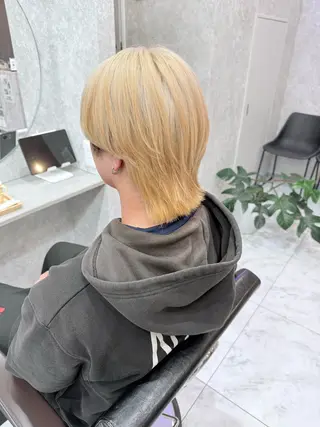ショート カラー 🌺ハイトーン🌺 矢葺 なぎさ🌺🌺のヘアスタイル