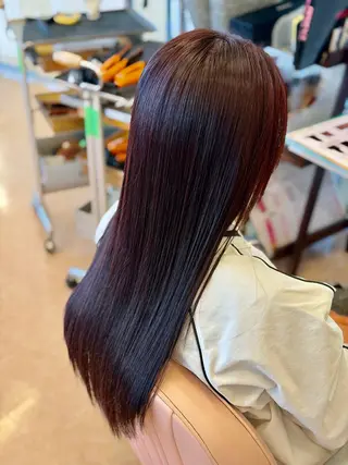 ロング 伊熊 梨紗のヘアスタイル
