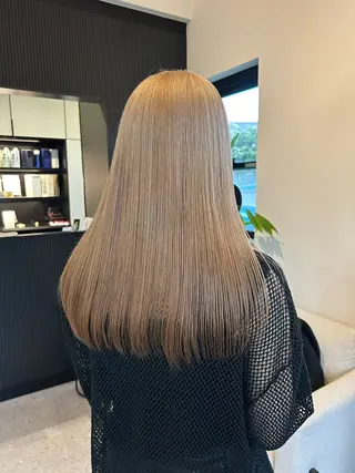 ロング カラー SHIINA シイナのヘアスタイル