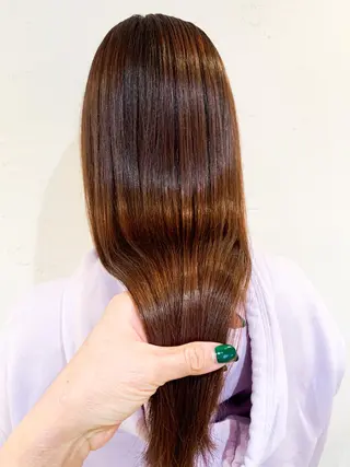 ロング カラー ブリーチなしカラー 🌿脇黒丸 彩のヘアスタイル