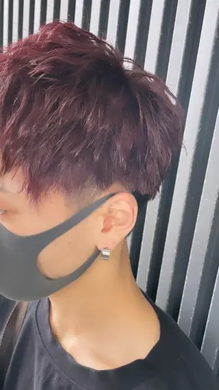 カラー メンズ 岡崎 優月のヘアスタイル