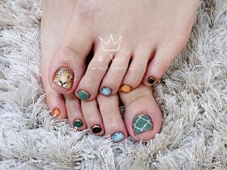 ショート カラー ネイル Le’a NailSalonのネイルデザイン