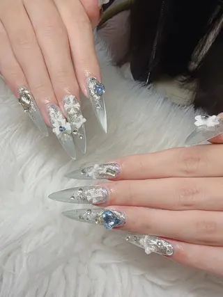 ネイル Lee Nailsのネイルデザイン