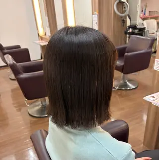 ミディアム クドゥクール MINAMIのヘアスタイル
