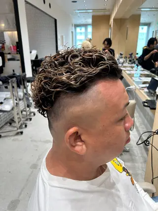 パーマ メンズ 🐲ツイスパ🐲 フェード/龍のヘアスタイル