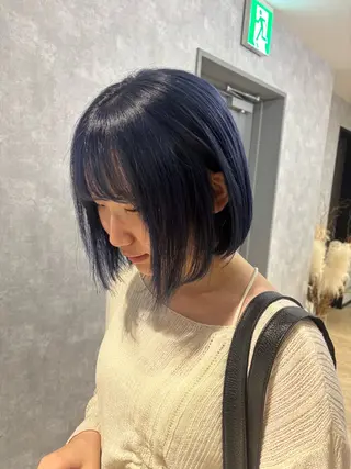 ショート カラー 🌐NATSUMI 🌐【寒色カラー】のヘアスタイル
