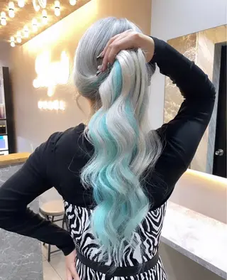 ロング ハイトーンカラー/ ハイライトJUNKIのヘアスタイル