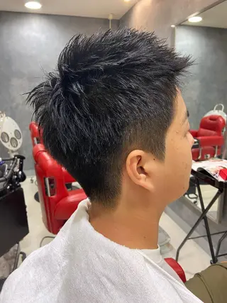 ショート メンズ 岡 且也のヘアスタイル