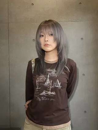カラー ケアブリーチ特化 ハイトーンカラーのヘアスタイル