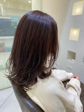 セミロング カラー レイヤーカット/ ハイライト 千咲季のヘアスタイル