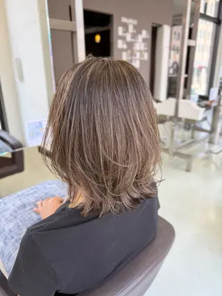 ミディアム 新井優馬｜絶壁解消 ショート・ボブのヘアスタイル
