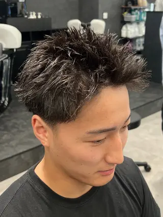 ショート スパイキーショート 長谷野真吾のヘアスタイル