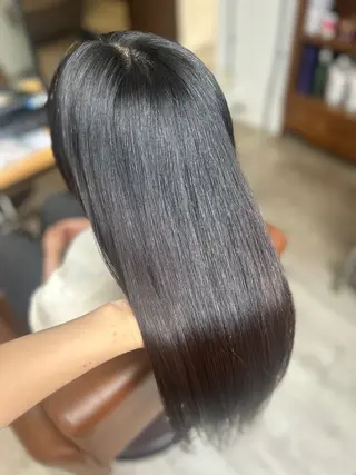 ロング ROOTS ANNAのヘアスタイル