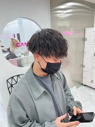 ミディアム パーマ メンズ メンズパーマ特化 TAIGAのヘアスタイル