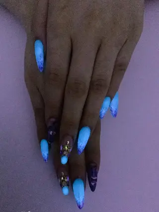 ネイル ・:*+.✳︎˚✧₊ MAKI NAILのネイルデザイン