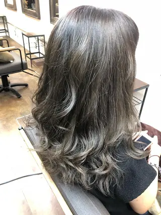 セミロング カラー コレットヘアー 田中アヤノのヘアスタイル