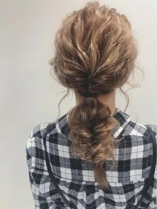 セミロング ヘアアレンジ 久保田 茜のヘアスタイル