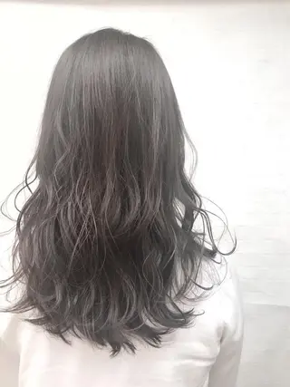 セミロング カラー ぱつっとボブ/ 小野あかねのヘアスタイル