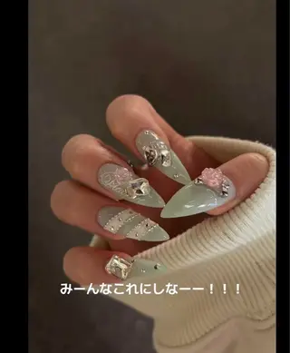 ネイル Luna ri..のネイルデザイン
