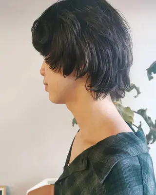 ミディアム パーマ メンズ 近藤 裕嗣のヘアスタイル