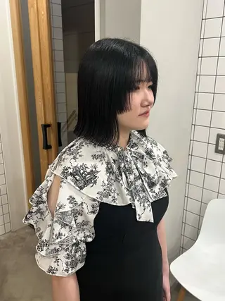 ミディアム 西山 幸奈のヘアスタイル