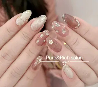 ネイル Pure&Rich Nailのネイルデザイン
