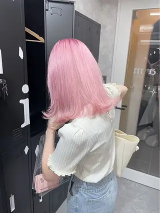 ミディアム 🩷アニメカラー🩵 mihoのヘアスタイル