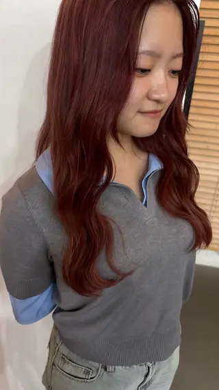 ロング カラー yukie/ ブリーチカラーのヘアスタイル