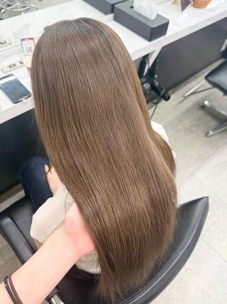 ロング カラー 🩶ハイトーン × プルエク🩶MIWAのヘアスタイル