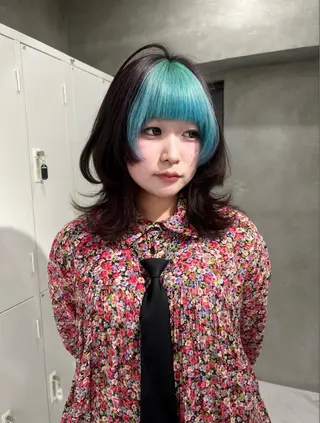 カラー Akari🧬レイヤ ー/ハイトーン/天神のヘアスタイル